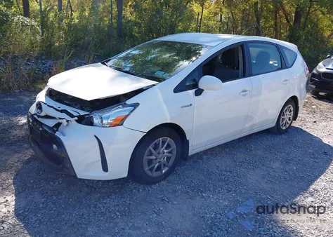 2015 Toyota Prius V Two z USA, uszkodzony, nr VIN JTDZN3EU5FJ030832